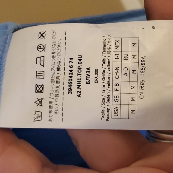 Max Mara Leisure Pleated Back Top In Blue Size M NWOT'S - Picture 8 of 11